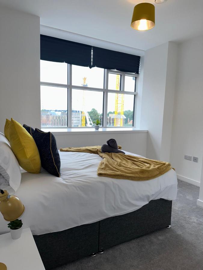Sleek & Stylish Apartment By Dh Aparthotels Peterborough Extérieur photo
